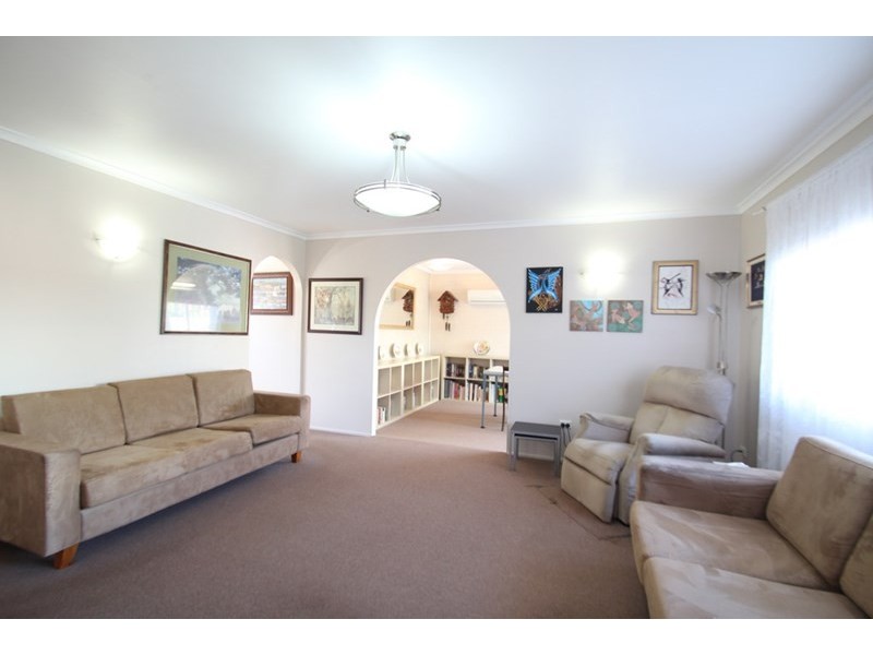 1 and 2/1 Behland Street, Kearneys Spring QLD 4350