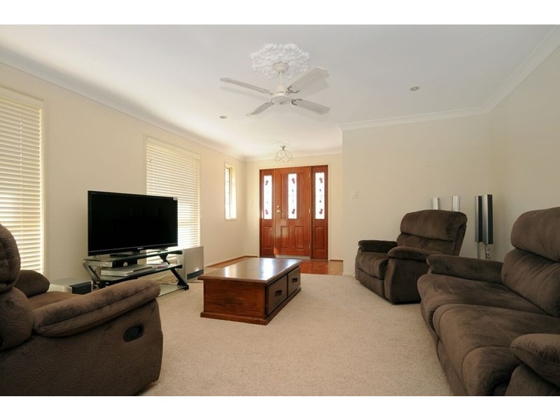 14 Dahlia Court, Middle Ridge QLD 4350