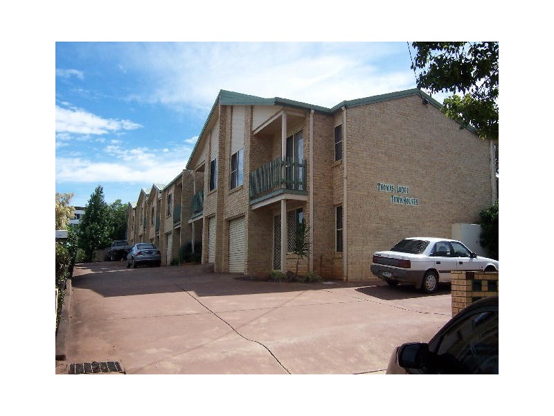 4/212 James Street, Toowoomba QLD 4350