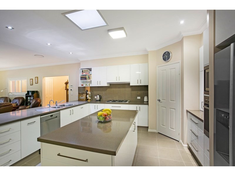 5 Caithness Court, Middle Ridge QLD 4350