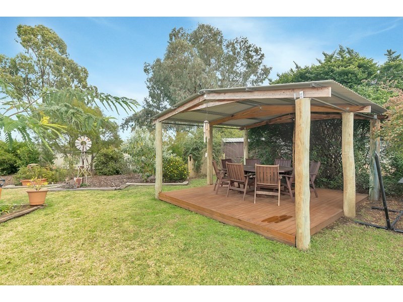 10 Gladstone Street, Wyreema QLD 4352