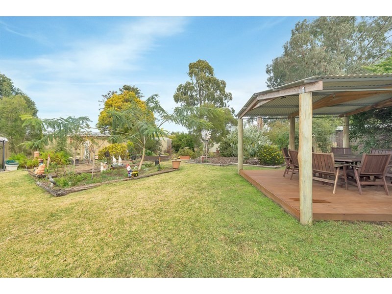 10 Gladstone Street, Wyreema QLD 4352