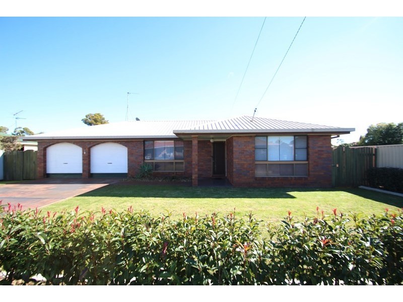 19 Rachel Street, Darling Heights QLD 4350