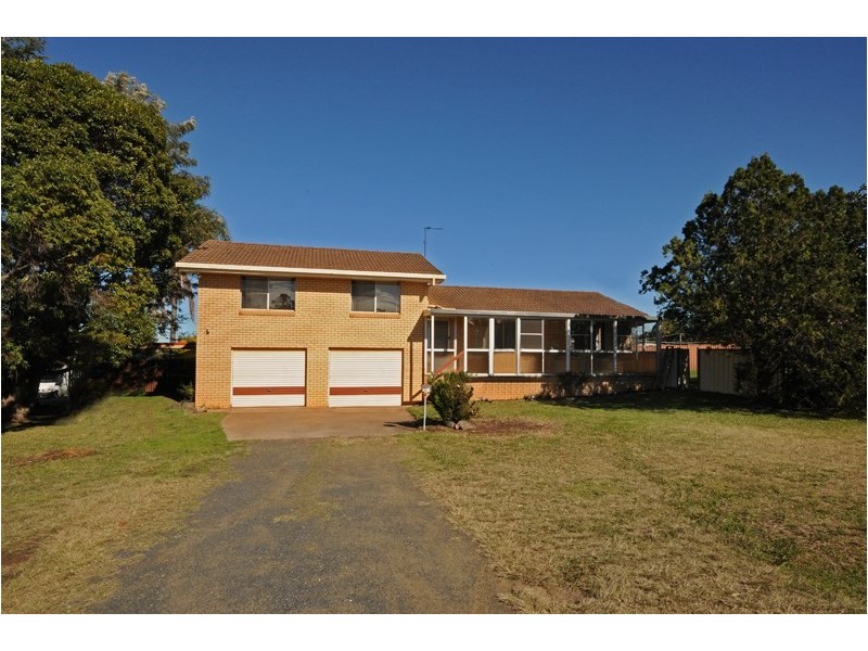 2 Boothby Street, Drayton QLD 4350