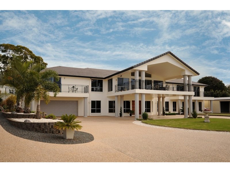 192 Rowbotham Street, Middle Ridge QLD 4350