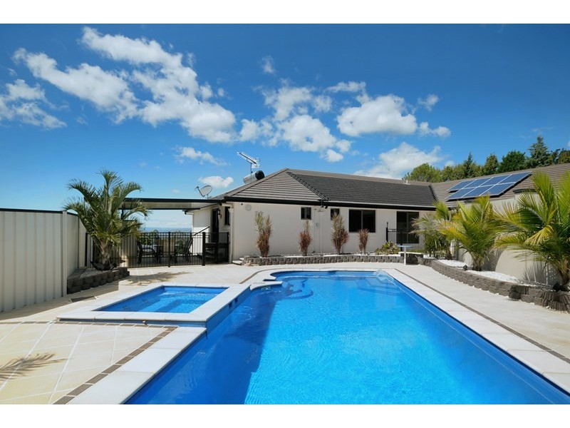 192 Rowbotham Street, Middle Ridge QLD 4350