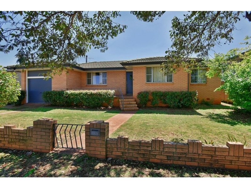 9 Clarice Street, Harristown QLD 4350