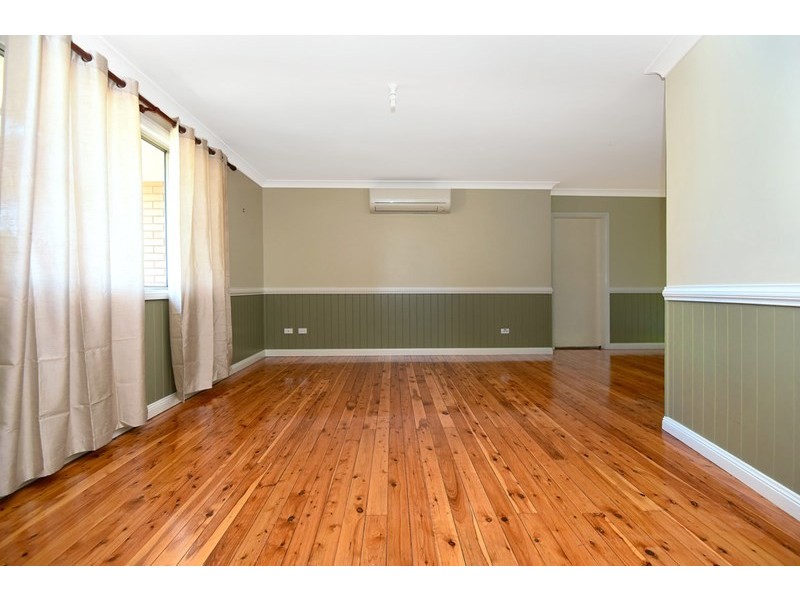 9 Clarice Street, Harristown QLD 4350