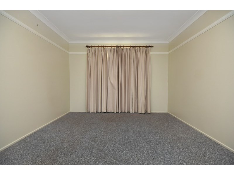 9 Clarice Street, Harristown QLD 4350