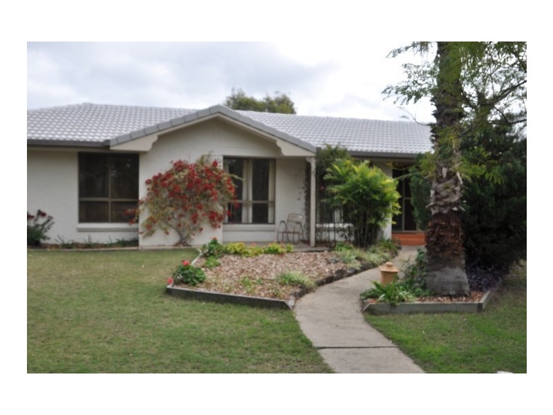 21 Clifford Street, Meringandan West QLD 4352