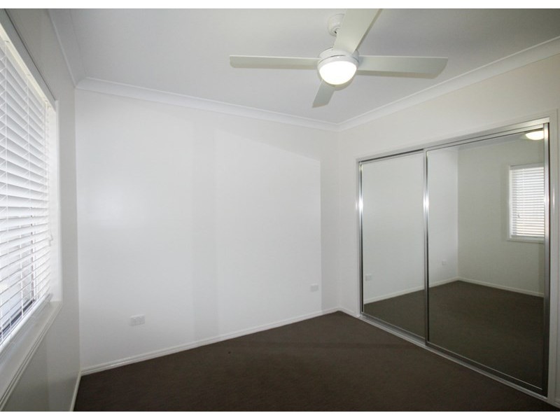 25 Scullin Street, Middle Ridge QLD 4350