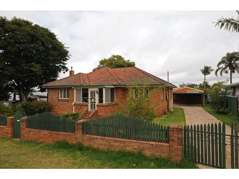 254 North Street, Rockville QLD 4350