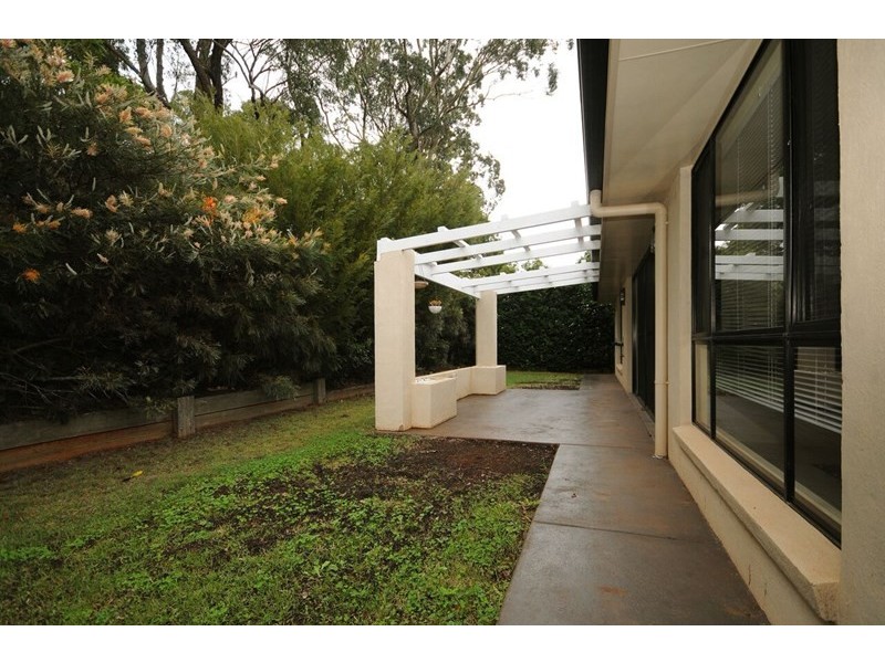 10 Jake Court, Middle Ridge QLD 4350