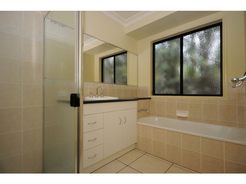 10 Jake Court, Middle Ridge QLD 4350