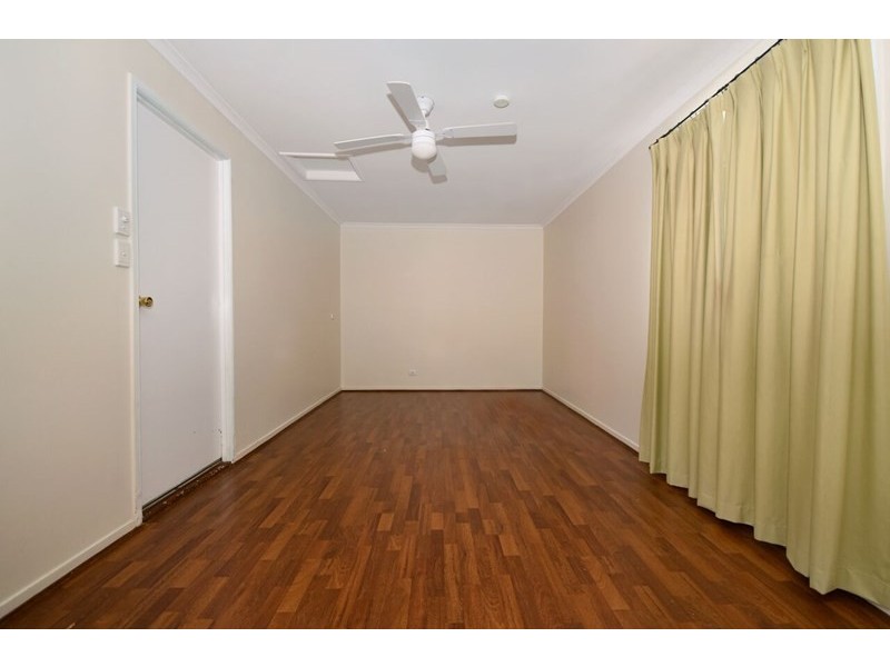 8 Bhutan Court, Newtown QLD 4350