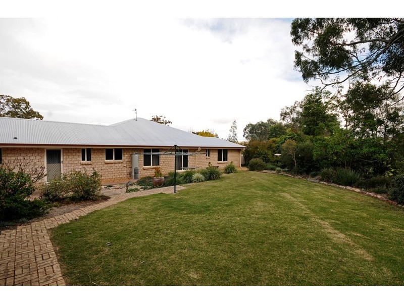 1 Bauer Court, Hodgson Vale QLD 4352