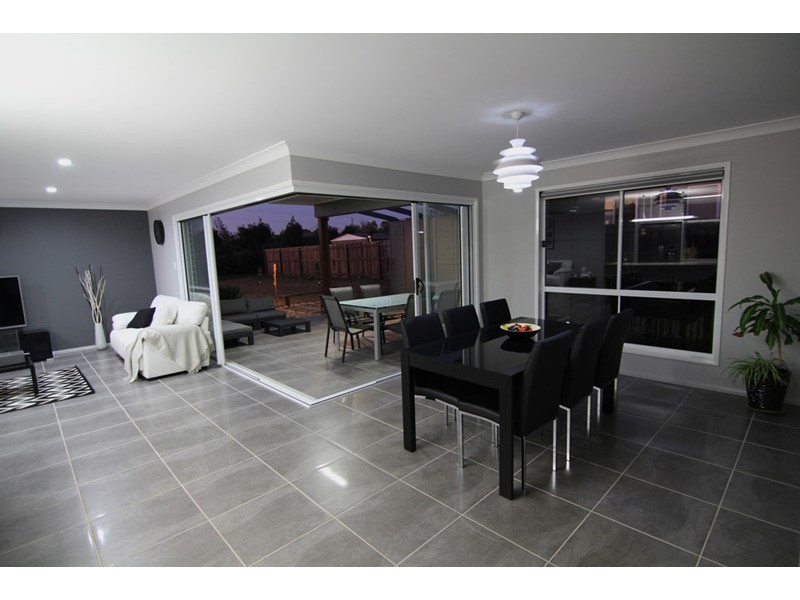 56 Bennett Street, Kleinton QLD 4352