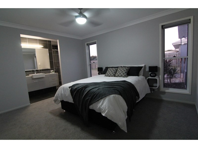 56 Bennett Street, Kleinton QLD 4352