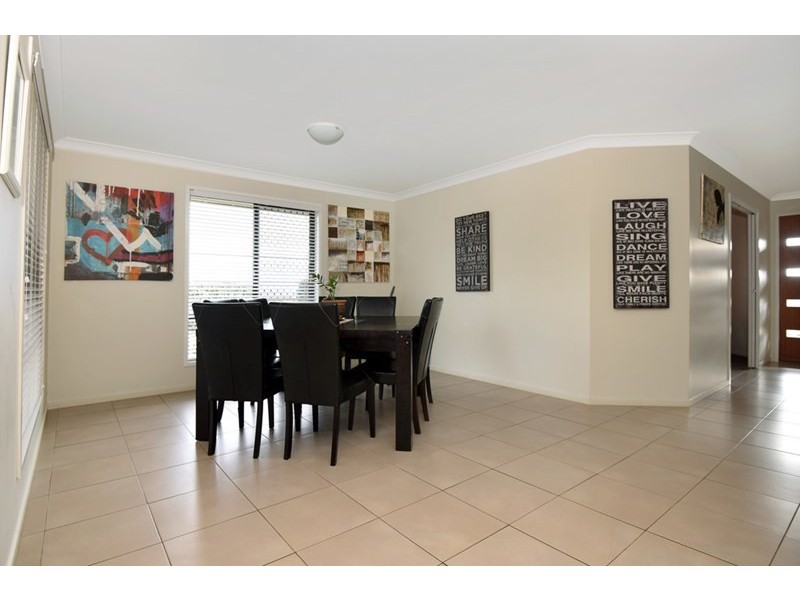 41 Honeyeater Drive, Highfields QLD 4352