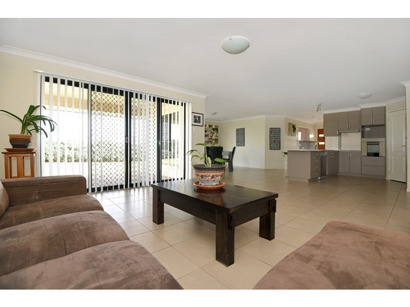 41 Honeyeater Drive, Highfields QLD 4352
