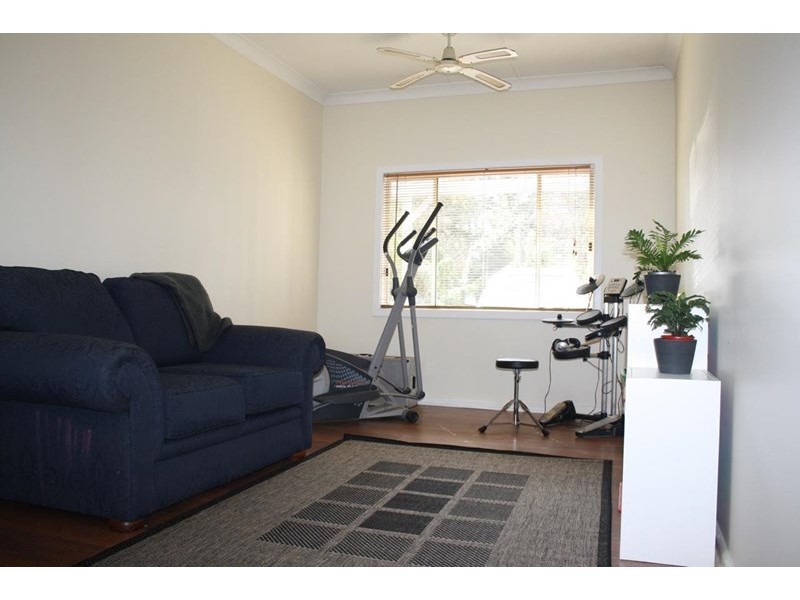 54b North Street, Mount Lofty QLD 4350