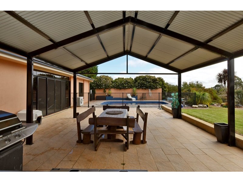 14 Charmaine Court, Highfields QLD 4352