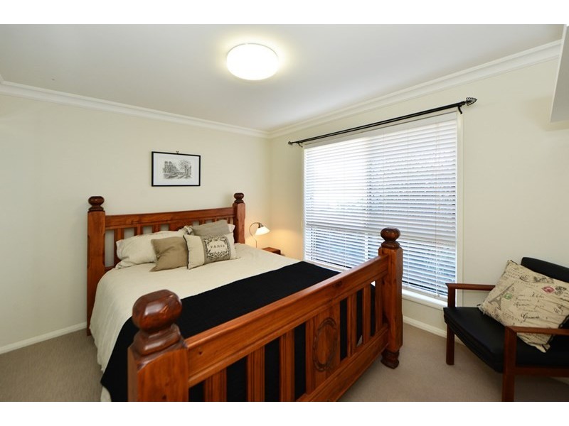 20 Fallon Drive, Middle Ridge QLD 4350