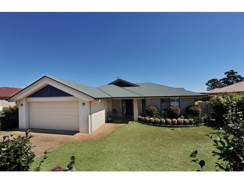 5 Weis Crescent, Middle Ridge QLD 4350