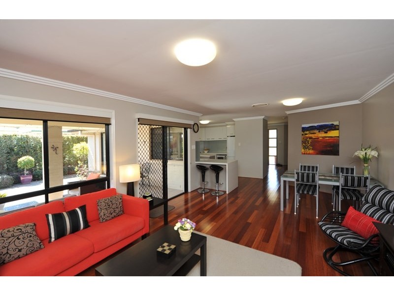 5 Weis Crescent, Middle Ridge QLD 4350