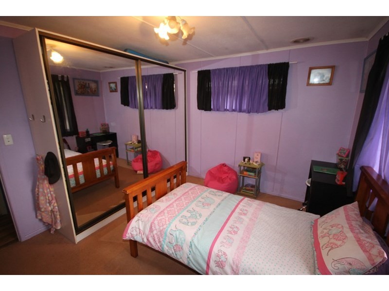 12 Shennan Street, Harristown QLD 4350