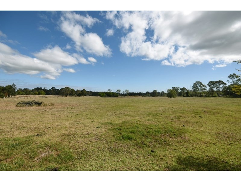 61 Utschink Road, Kleinton QLD 4352