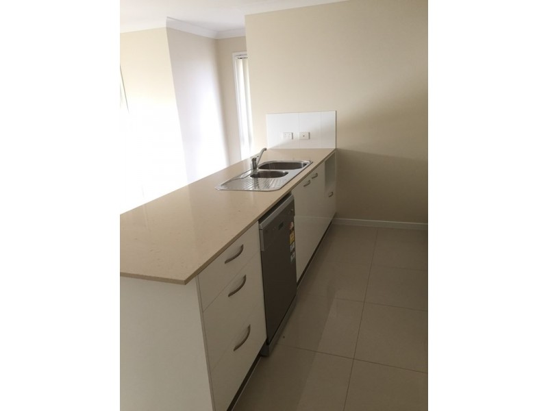 15 Cashmore Street, Wyreema QLD 4352