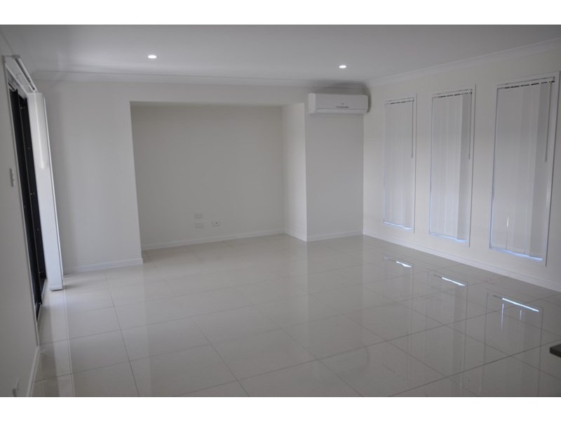 15 Cashmore Street, Wyreema QLD 4352