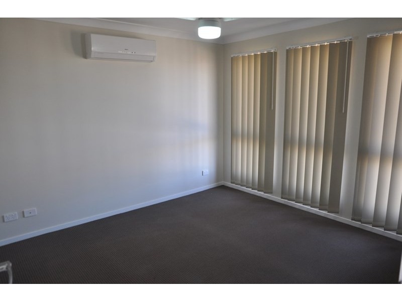 27 Cashmore Street, Wyreema QLD 4352