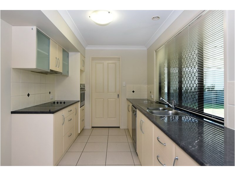 4 Barambah Street, Glenvale QLD 4350