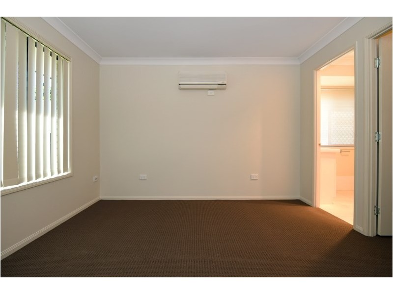 4 Barambah Street, Glenvale QLD 4350