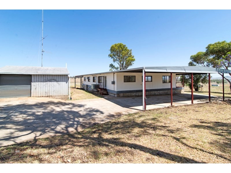 5 Jannuschs Road, Gowrie Mountain QLD 4350
