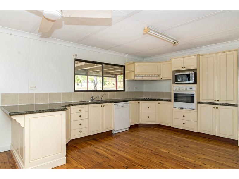 5 Jannuschs Road, Gowrie Mountain QLD 4350