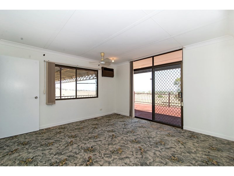 5 Jannuschs Road, Gowrie Mountain QLD 4350
