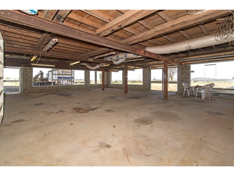 5 Jannuschs Road, Gowrie Mountain QLD 4350