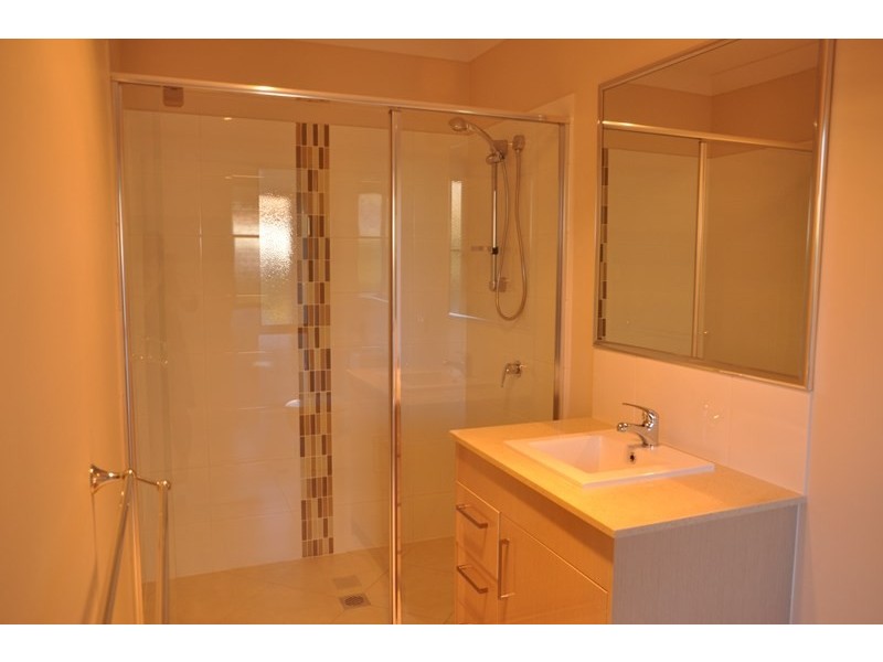 33 Westview Drive, Mount Kynoch QLD 4350