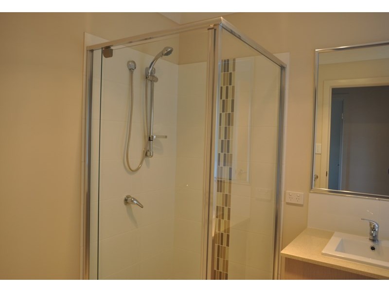 33 Westview Drive, Mount Kynoch QLD 4350