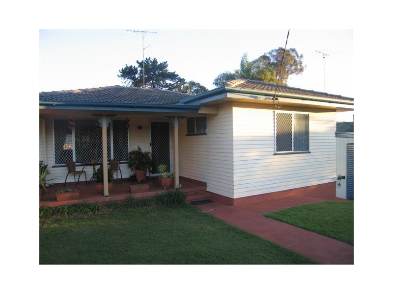 18 Weller Street, Rangeville QLD 4350