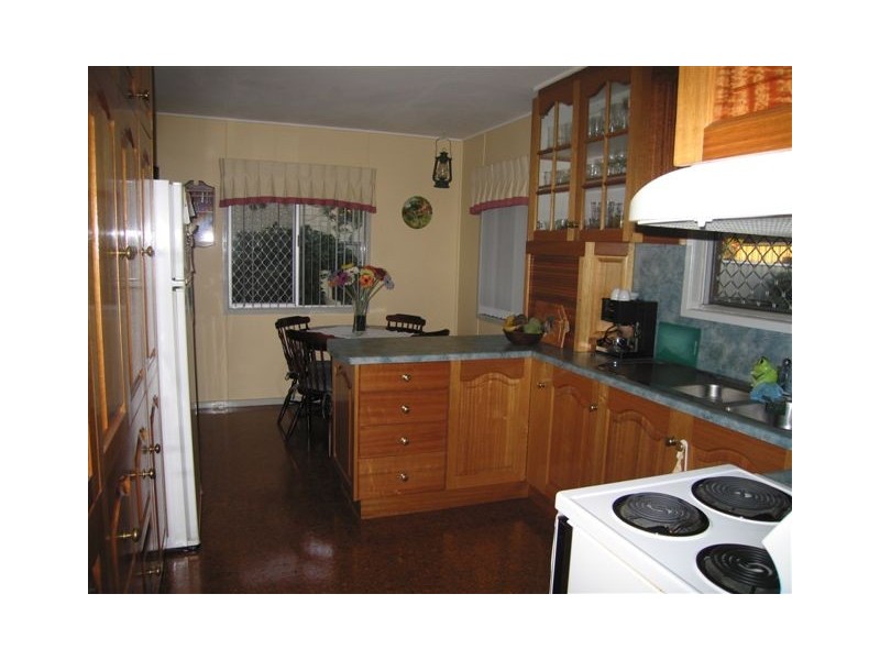 18 Weller Street, Rangeville QLD 4350