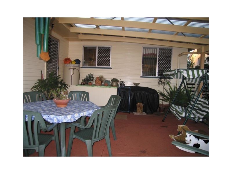 18 Weller Street, Rangeville QLD 4350