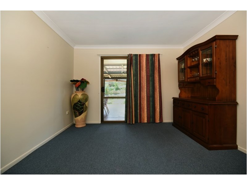 95 Glenvale Road, Newtown QLD 4350