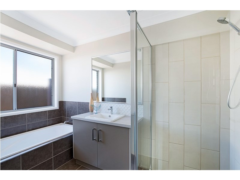 61 Sportsman Drive, Kleinton QLD 4352