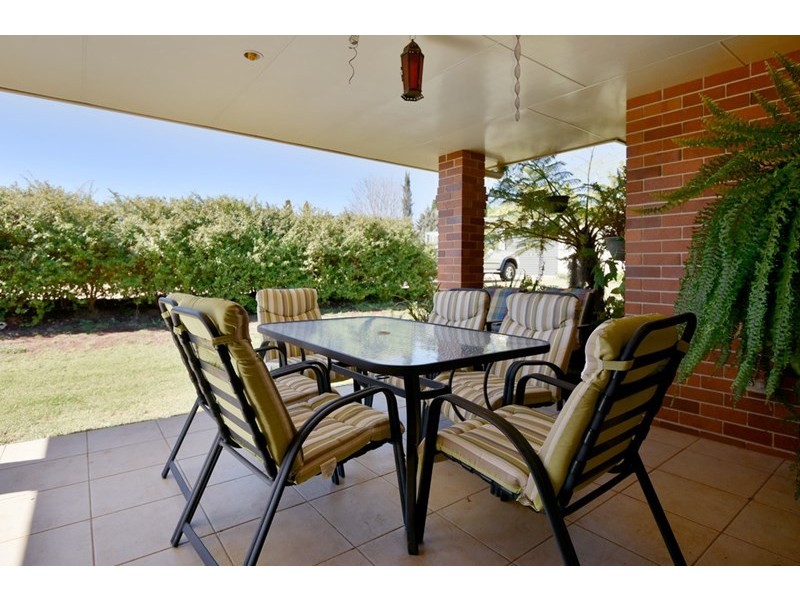 5 Powell Court, Highfields QLD 4352