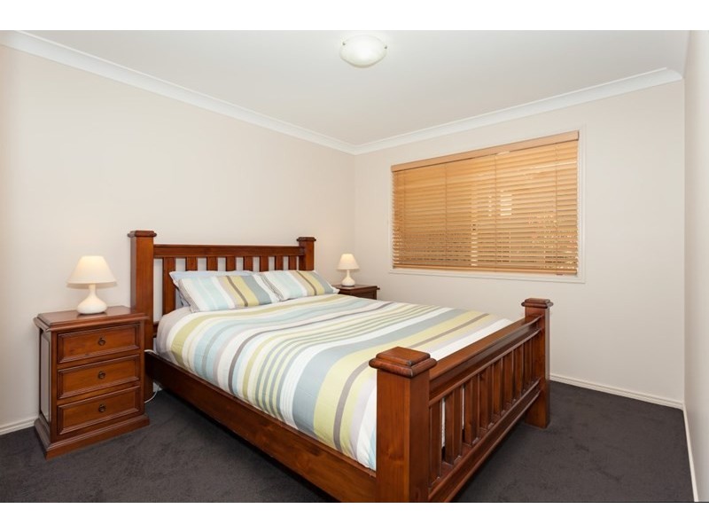 1 Fallon Drive, Middle Ridge QLD 4350