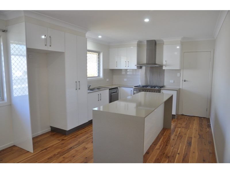 34 Long Street, Rangeville QLD 4350